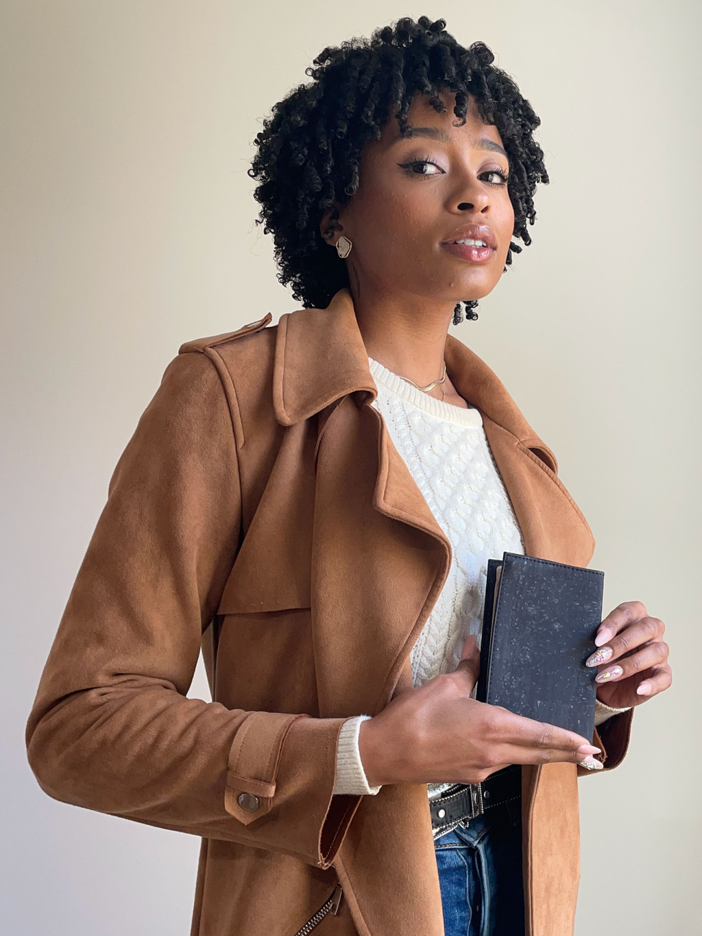 Passport Holder To Stop Airport Bag-Digging