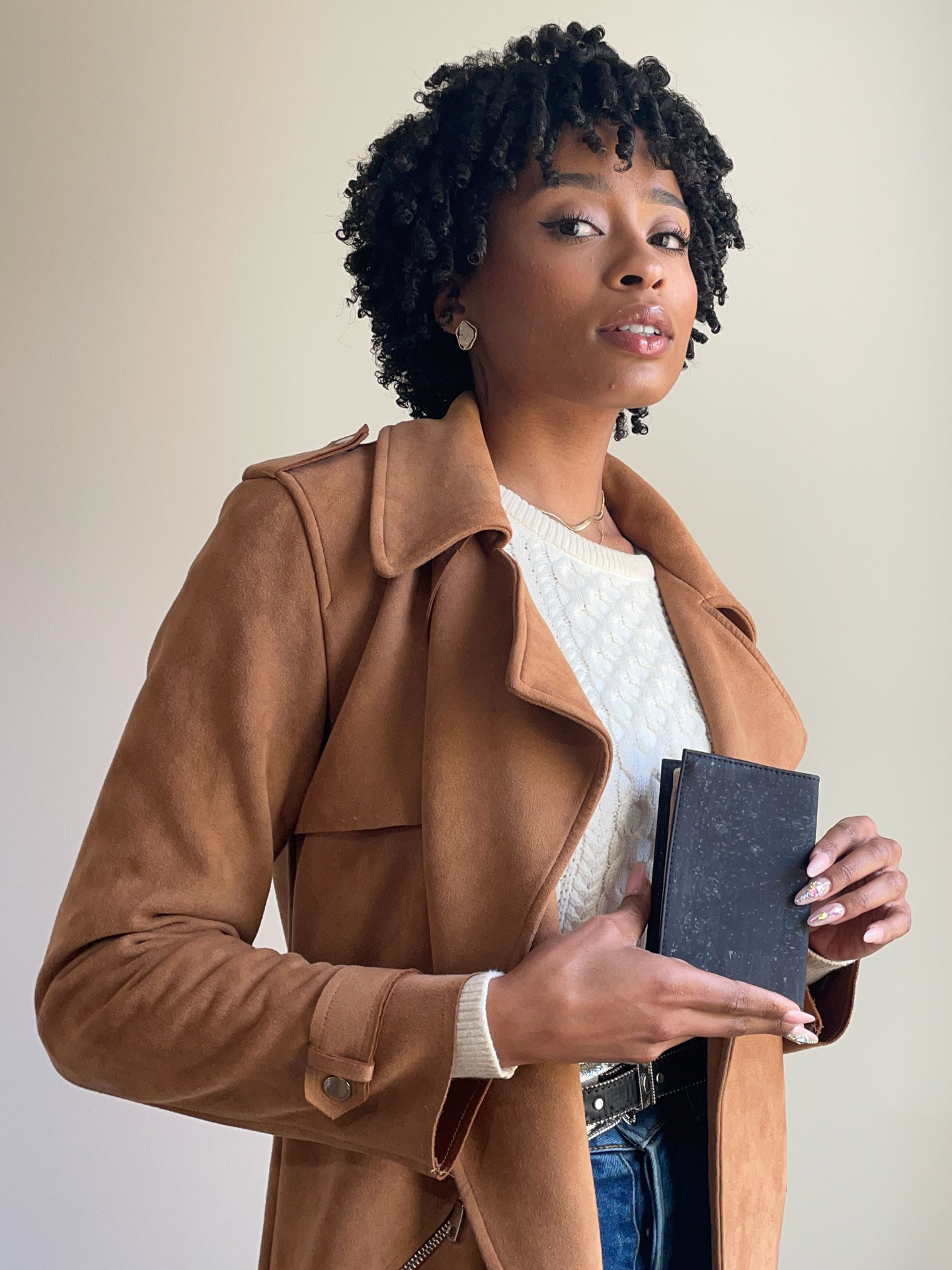 Passport Holder To Stop Airport Bag-Digging